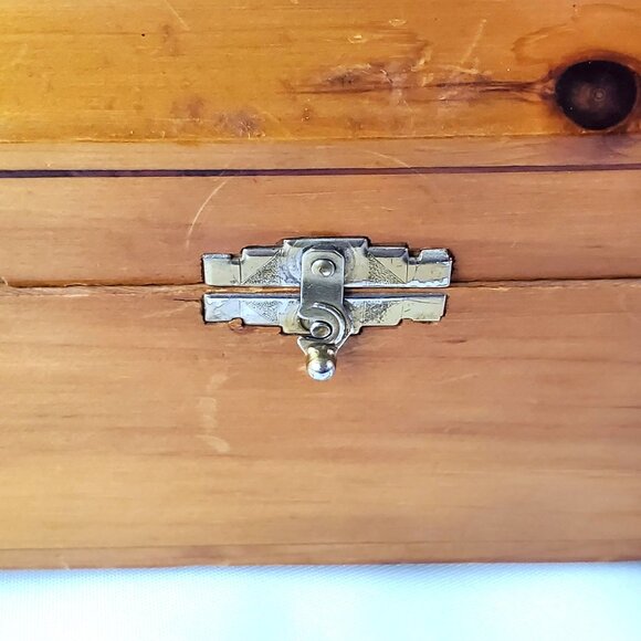 VTG Cedar Chest: Dove Tailed Wooden Box Nautical Clipper Ship Treasure Chest - Picture 15 of 16